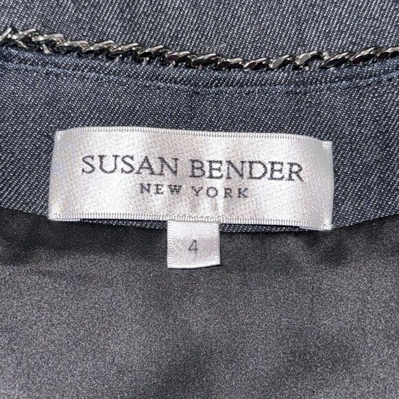 New SUSAN BENDER Denim Cropped Cardigan Jacket w/ Chain Size 4 - Picture 9 of 12
